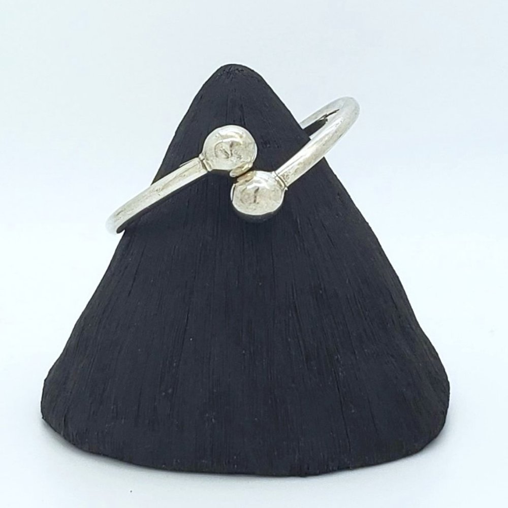 Vintage 925 Sterling Silver Hinged Ball Bypass Bracelet